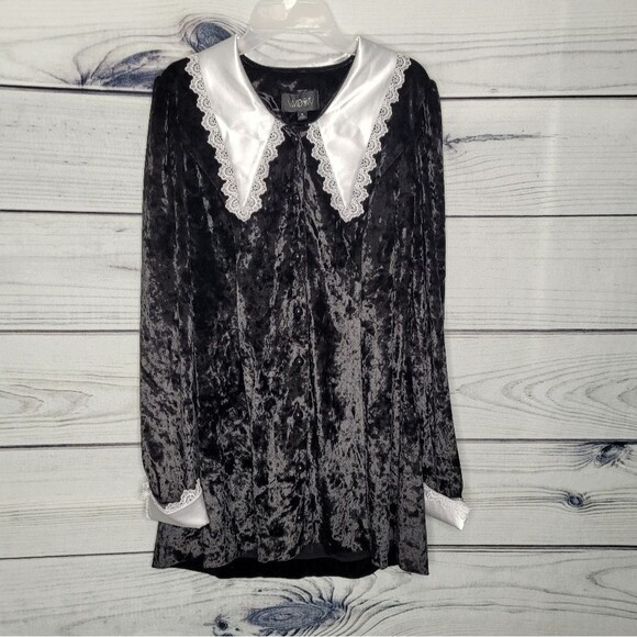 Dresses & Skirts - Widow by Dolls Kill black crushed velvet micro mini dress size S